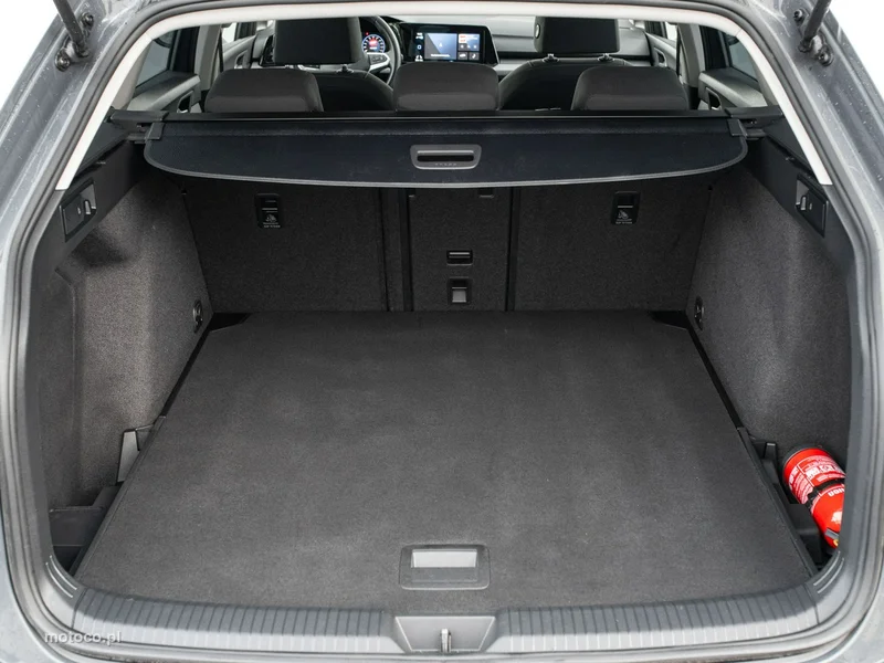 Volkswagen Golf VIII 25