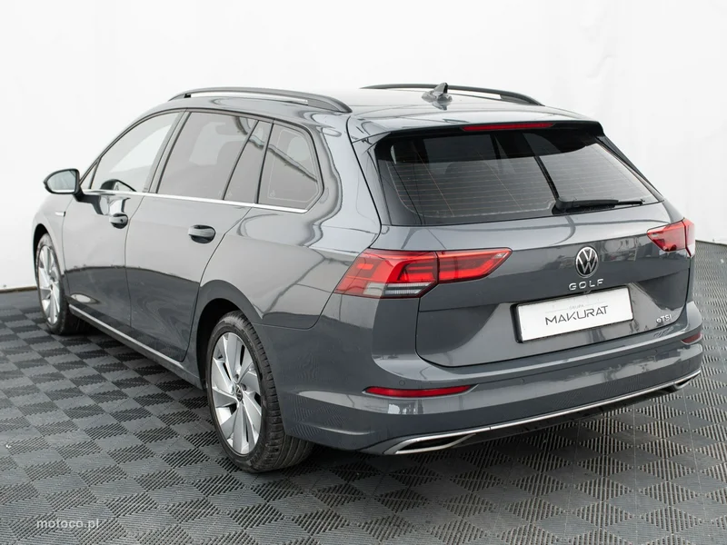 Volkswagen Golf VIII 4