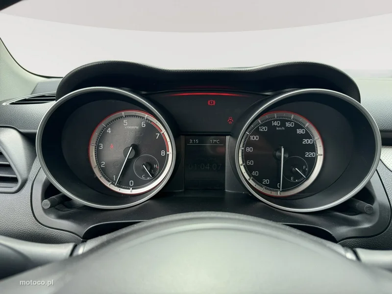 Suzuki Swift 13