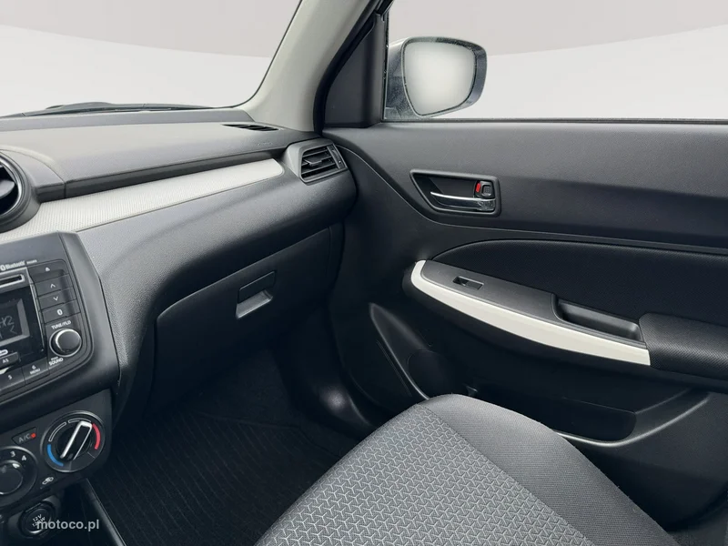 Suzuki Swift 17