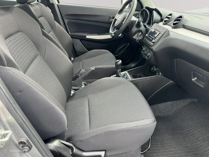 Suzuki Swift 21