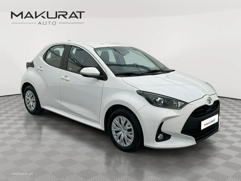 Toyota Yaris XP210 2