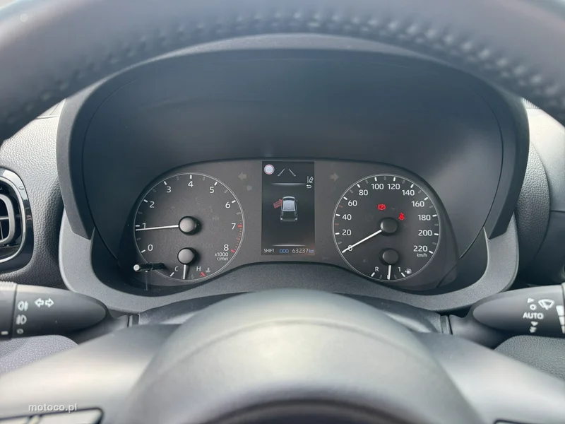 Toyota Yaris XP210 15