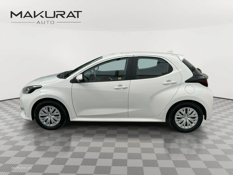 Toyota Yaris XP210 7