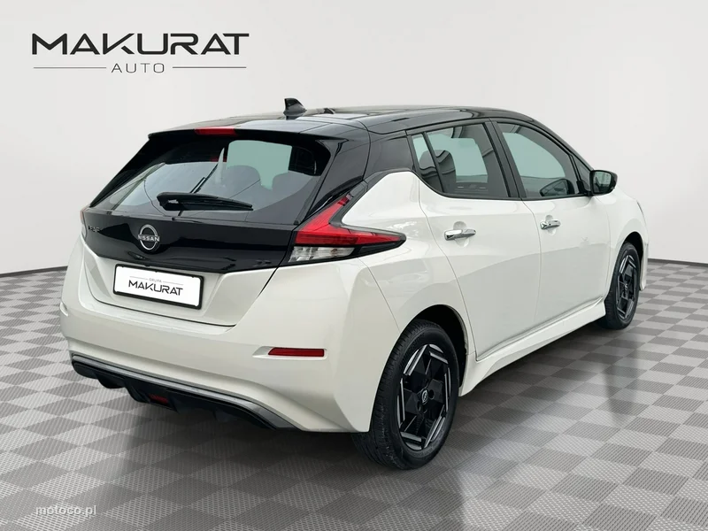Nissan Leaf 4