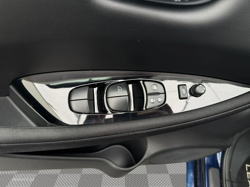 Nissan Leaf 11