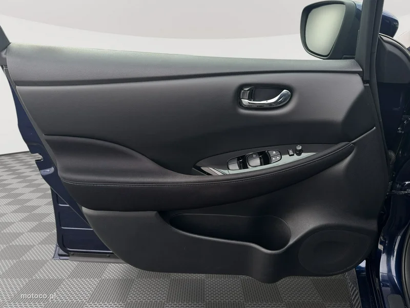 Nissan Leaf 10