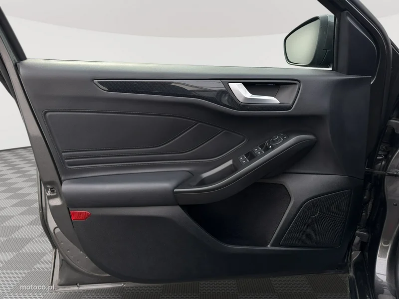 Ford Focus IV 10