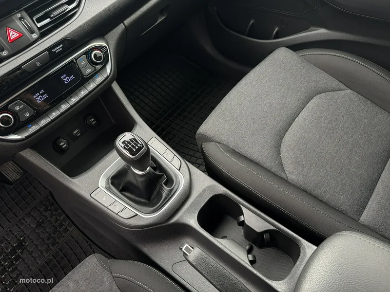 Hyundai i30 19