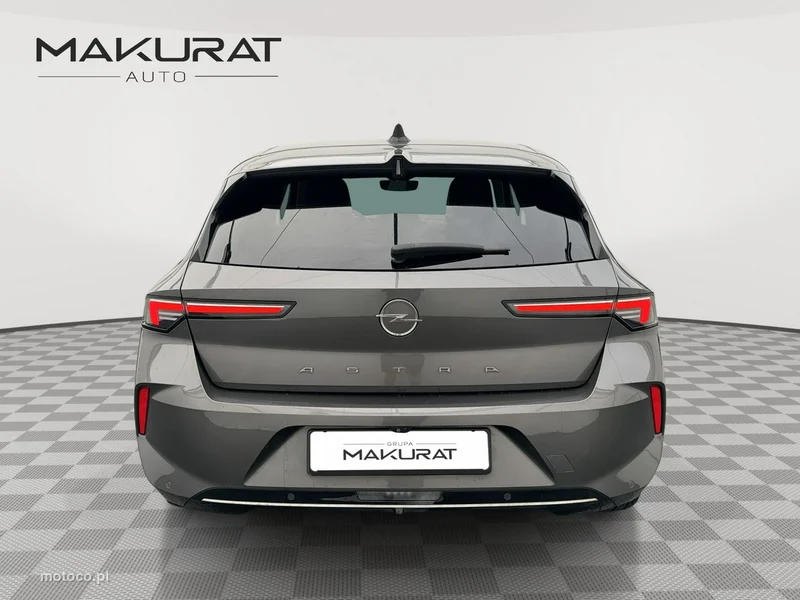 Opel Astra L 6