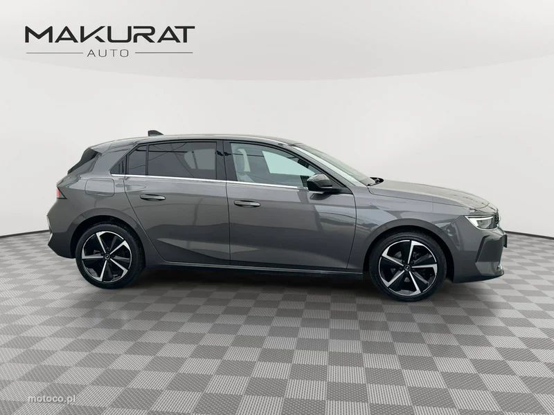 Opel Astra L 8