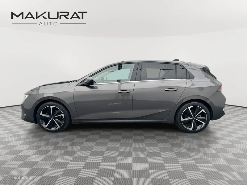 Opel Astra L 9