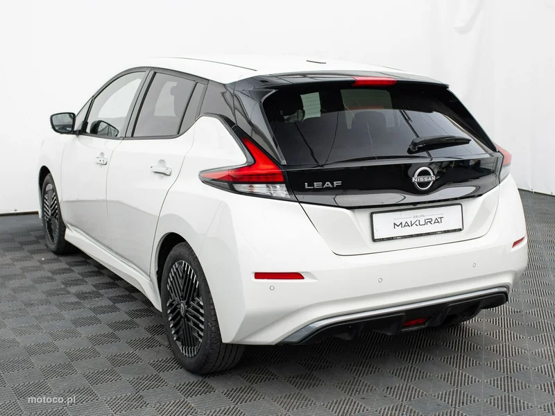 Nissan Leaf 4