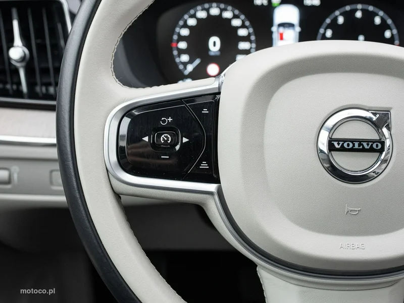 Volvo XC 60 13