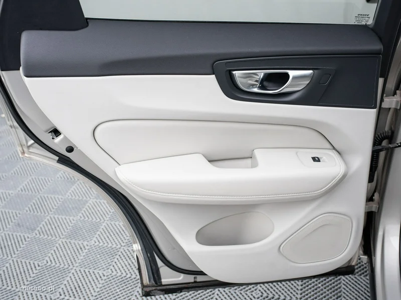 Volvo XC 60 22