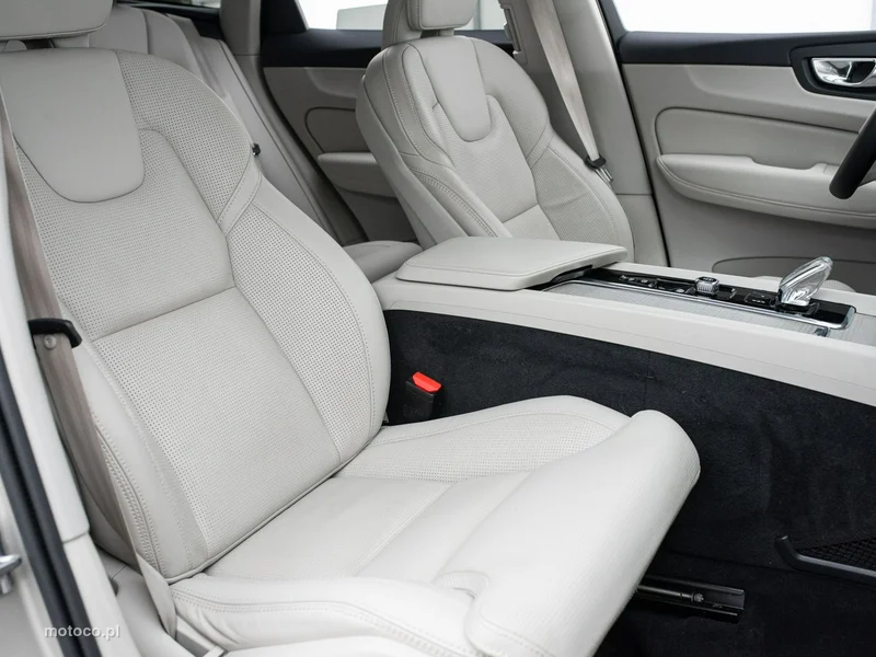 Volvo XC 60 29