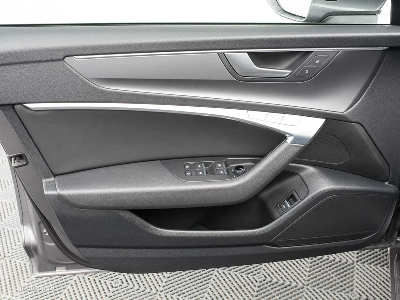Audi A6 C8 9