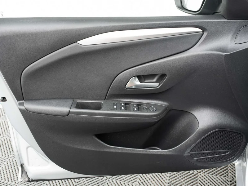 Opel Corsa F 9