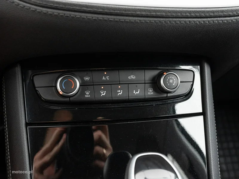 Opel Grandland X 16