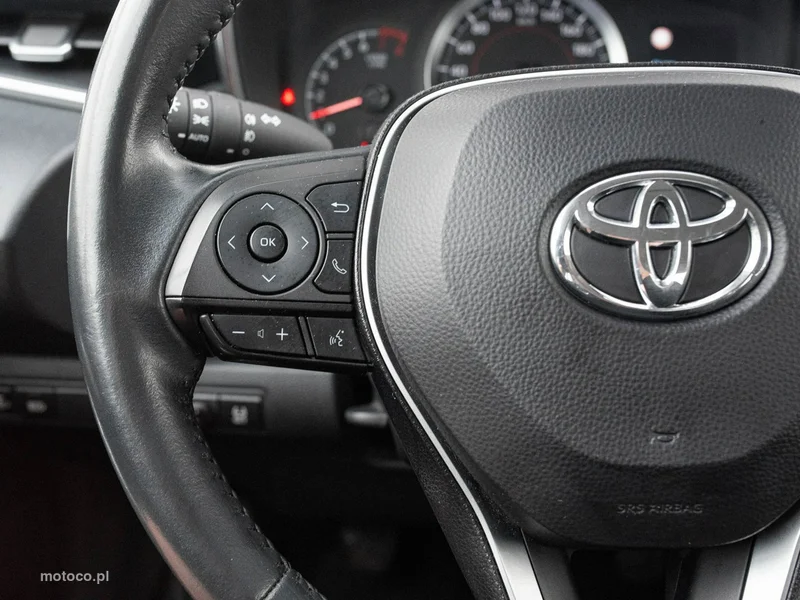 Toyota Corolla E210 12