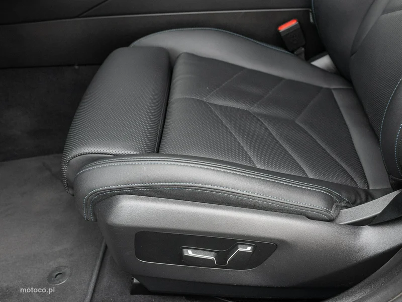 BMW Seria 5 G60 520 10