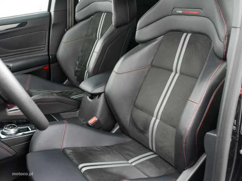 Ford Focus IV 11