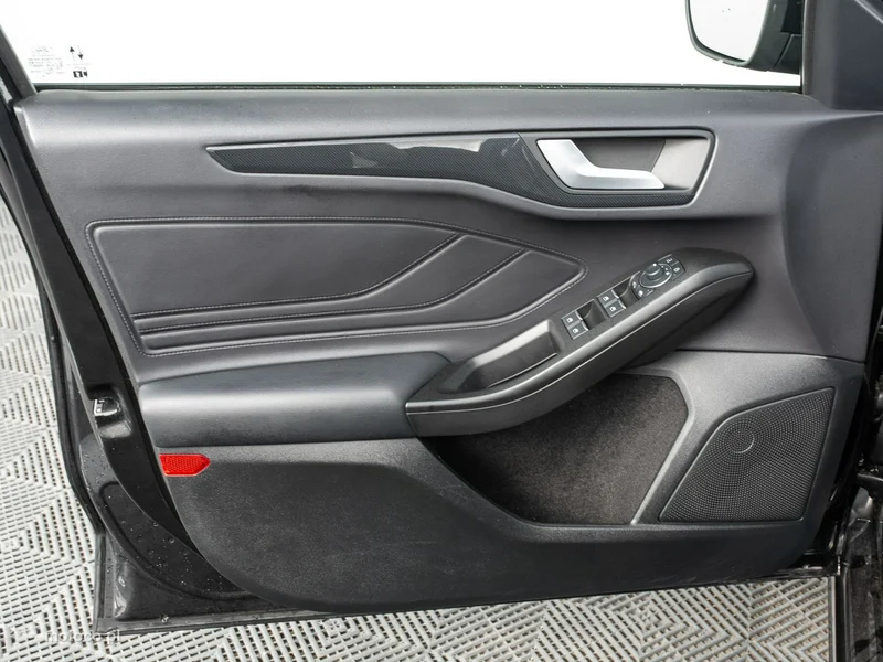 Ford Focus IV 9