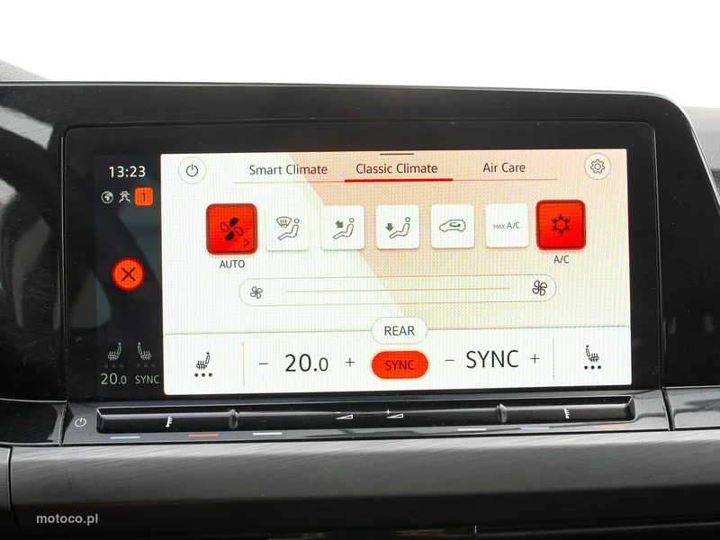 Volkswagen Golf VIII 19