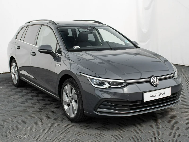 Volkswagen Golf VIII 3