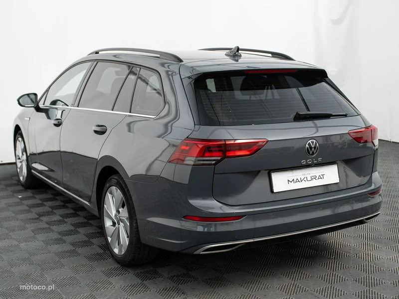 Volkswagen Golf VIII 4