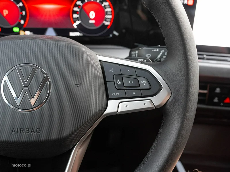 Volkswagen Golf VIII 14