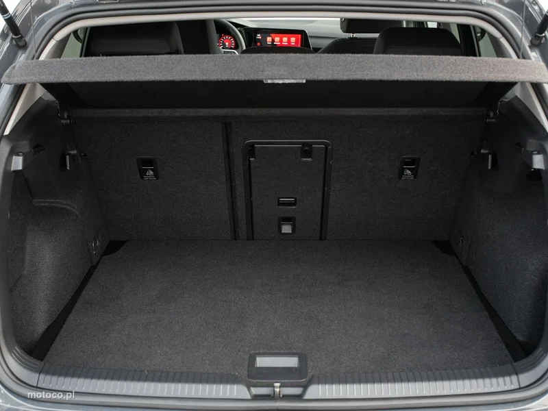 Volkswagen Golf VIII 25