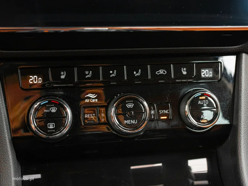 Skoda Superb III 16