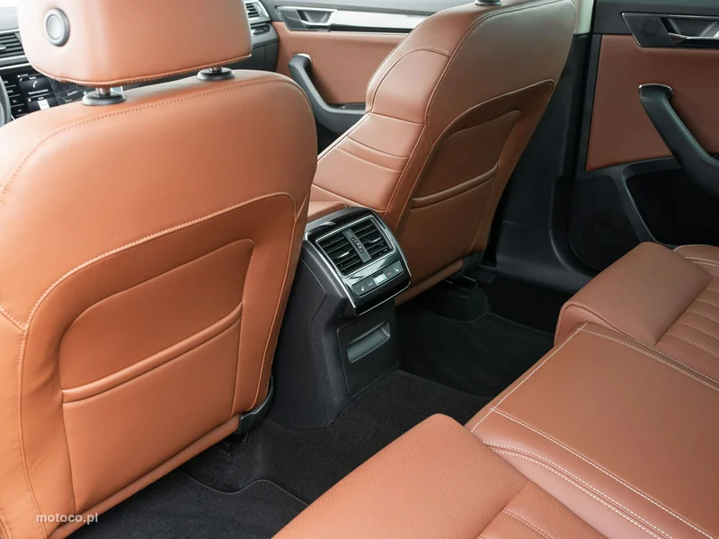 Skoda Superb III 25