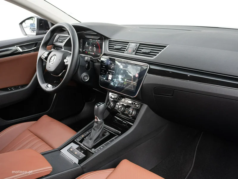 Skoda Superb III 32