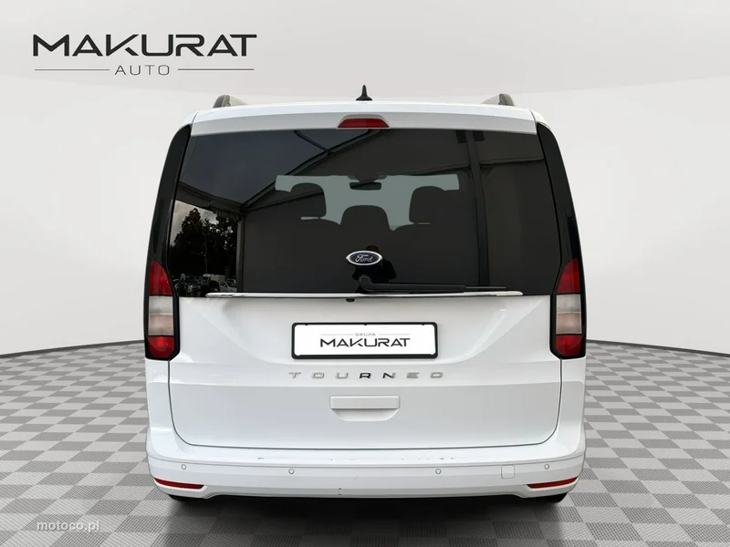 Ford Tourneo Connect 6