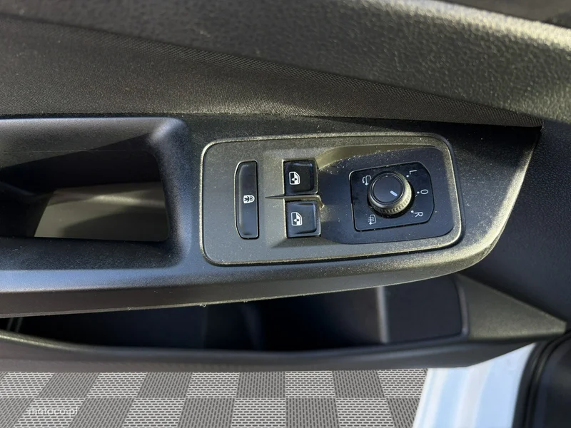 Ford Tourneo Connect 11