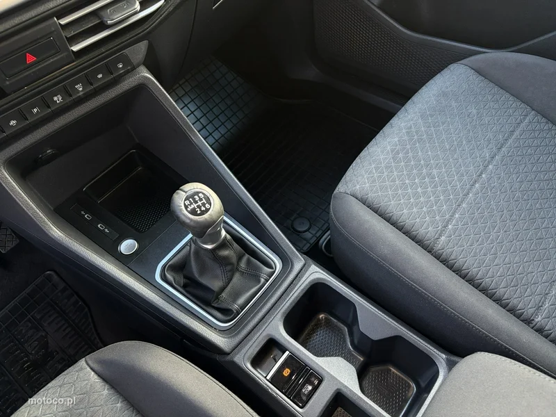 Ford Tourneo Connect 21