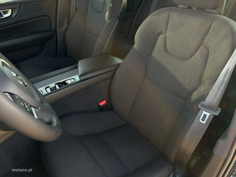Volvo V60 12