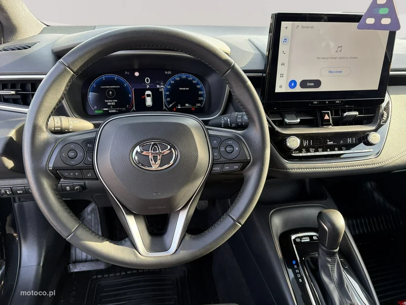 Toyota Corolla E210 12