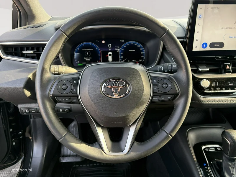 Toyota Corolla E210 13