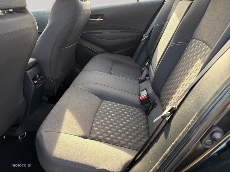 Toyota Corolla E210 17