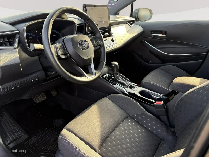 Toyota Corolla E210 7