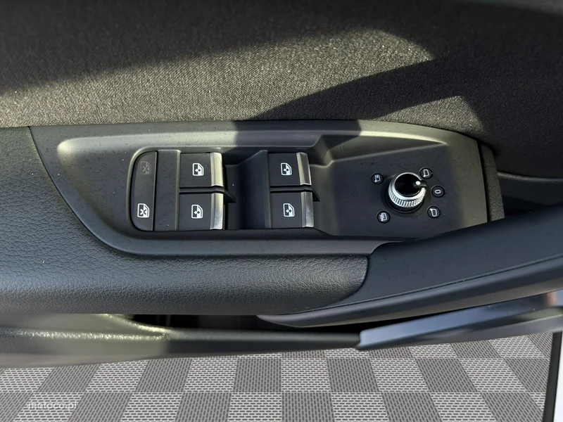 Audi Q5 FY 9