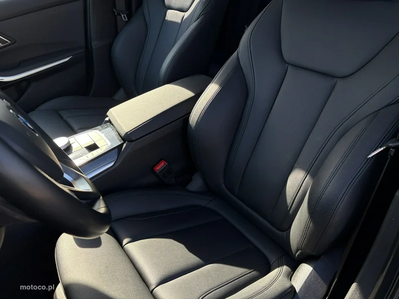 BMW Seria 3 G20 320 13