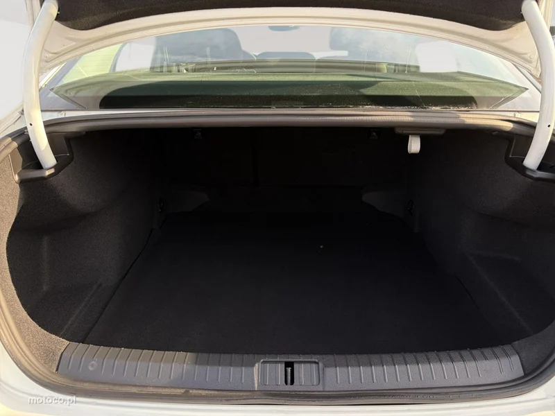 Volkswagen Passat B8 26
