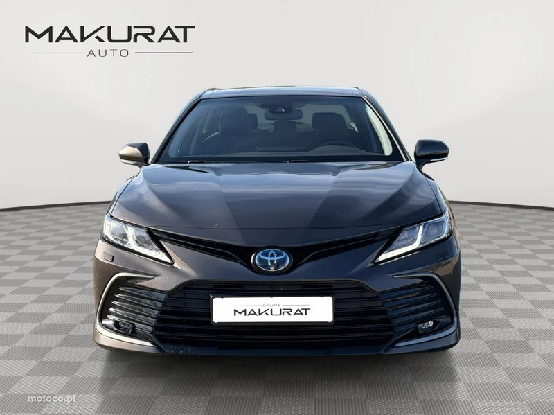 Toyota Camry XV70 5
