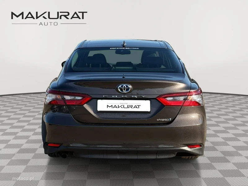 Toyota Camry XV70 6