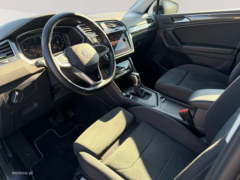 Volkswagen Tiguan AD 7