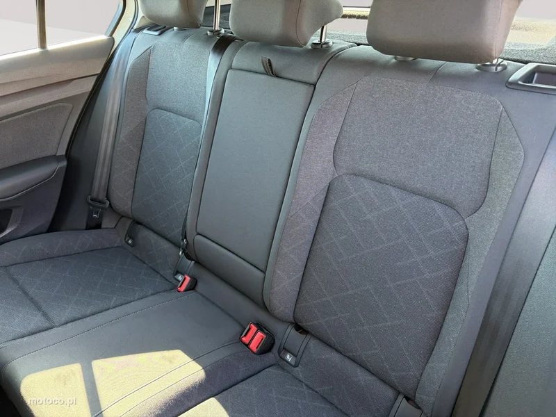Volkswagen Golf VIII 25